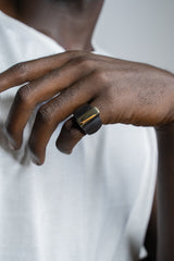 Shield point ring