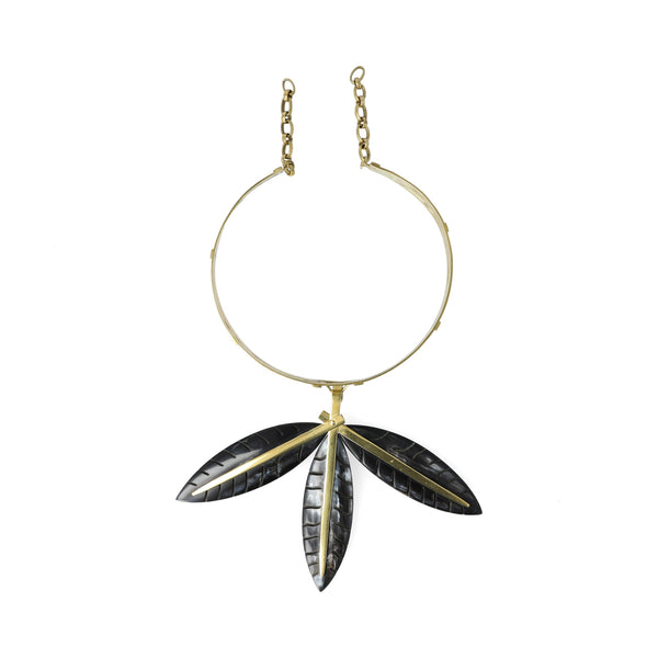 LEAF CHOKER