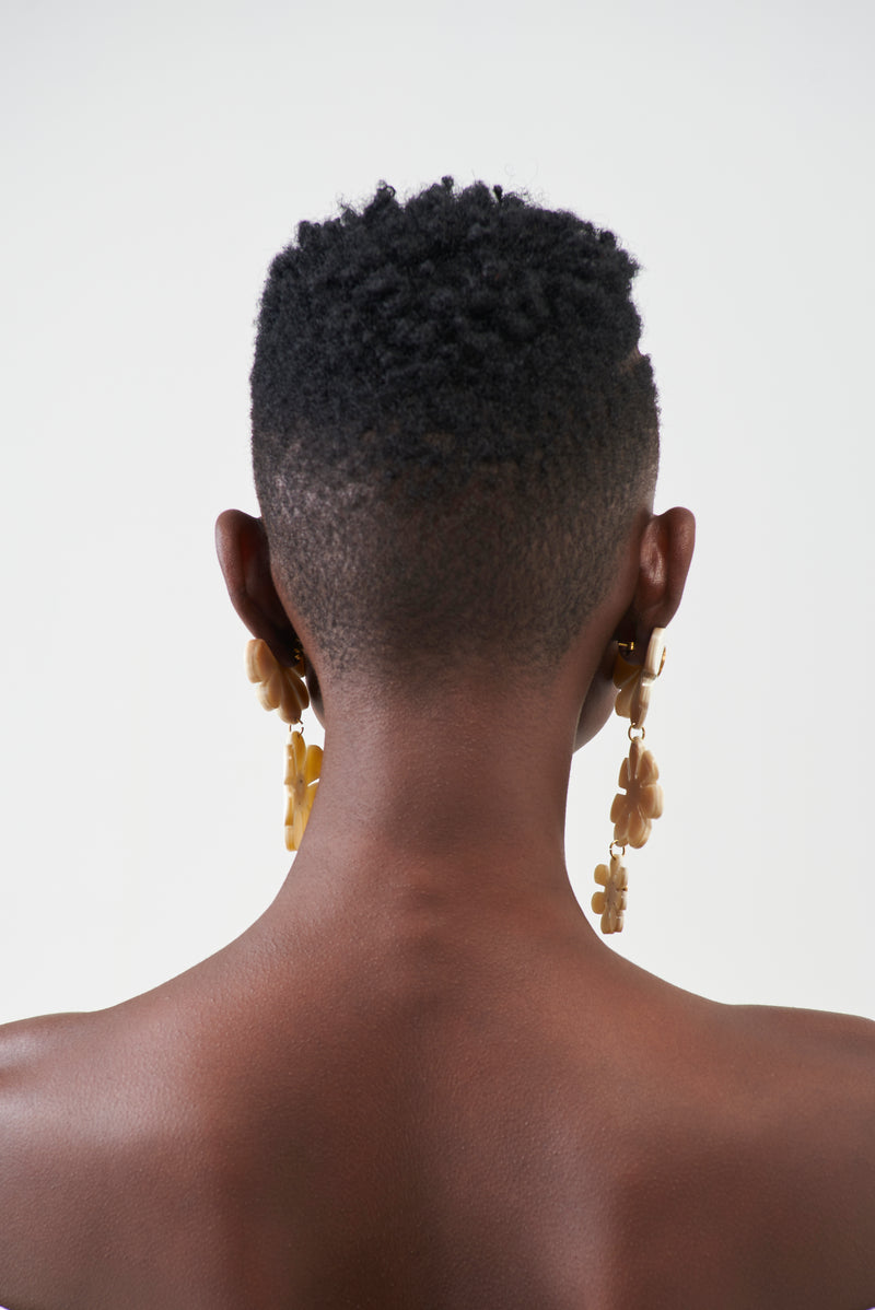 Daisy chain horn & brass earrings