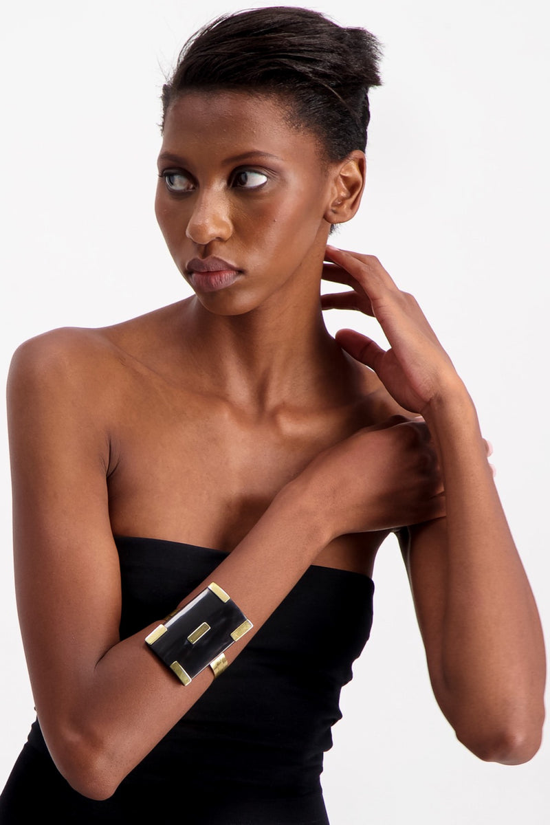 SHIELD CUFF